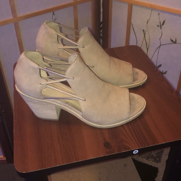 Eileen Fisher Nikki Peep Toe Sandal , size 8 - Picture 4 of 6